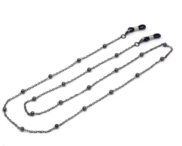 Wavy Chain Elegance